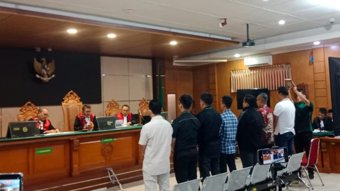 Ricky Nyai Sebut Empat Kali Antar Uang ke Ade Kuswara