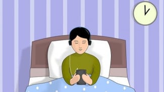 5 Dampak Negatif Main HP Sebelum Tidur,  Berisiko Stres!