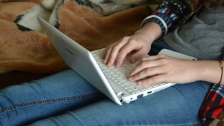 6 Cara Bikin Baterai Laptop Awet, Ternyata Mudah!