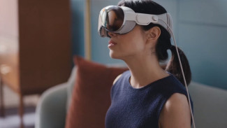 Netflix Tidak Tersedia di Apple Vision Pro, Keputusan Kontroversial CEO