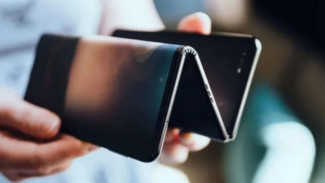Bakal Saingi Huawei, Samsung Ikut Luncurkan Ponsel Layar Lipat Tiga