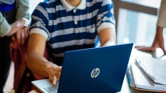Rekomendasi Laptop HP Terbaik untuk Mahasiswa 2024, Pakai SSD 1TB