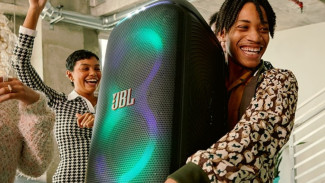 Review JBL Partybox Stage 320, Speaker Portabel Menggelegar