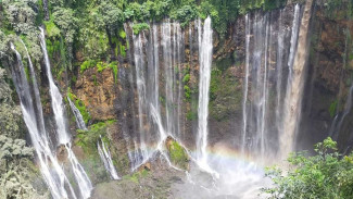 9 Air Terjun Tersembunyi di Jawa Timur, Pesonanya Bikin Betah Liburan Lebaran 2025!