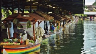 7 Spot Wisata Kuliner Unik di Jawa Timur, Dari Restoran Apung hingga Gua Resto!