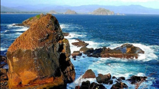 8 Pantai Eksotis di Jawa Timur yang Harus Kamu Kunjungi saat Liburan Lebaran!