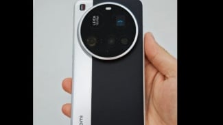 4 HP Kamera 200MP Periskop Terbaik 2025 Lensa Telephoto Setara DSLR