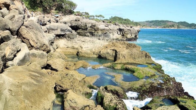 Pantai Kedung Tumpang