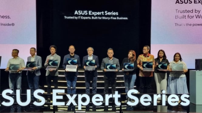 Peluncuran produk Asus Expert Series.