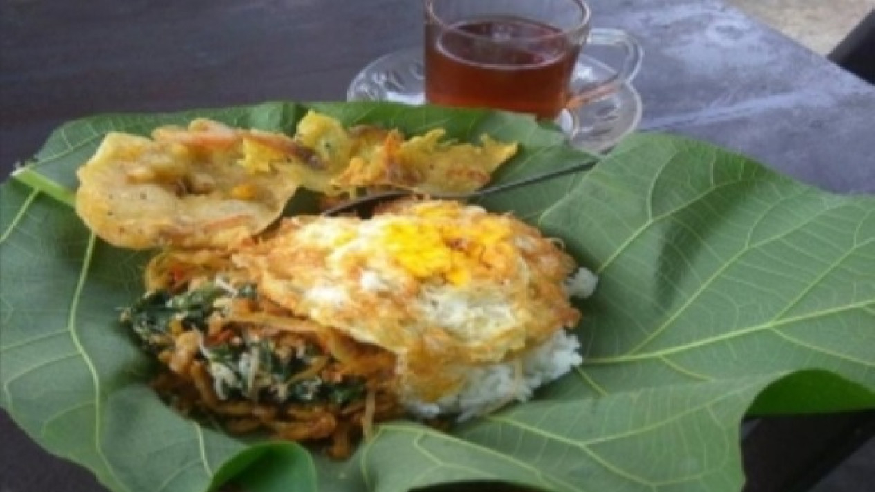 Sego Godhong Jati Pak Min, Magetan