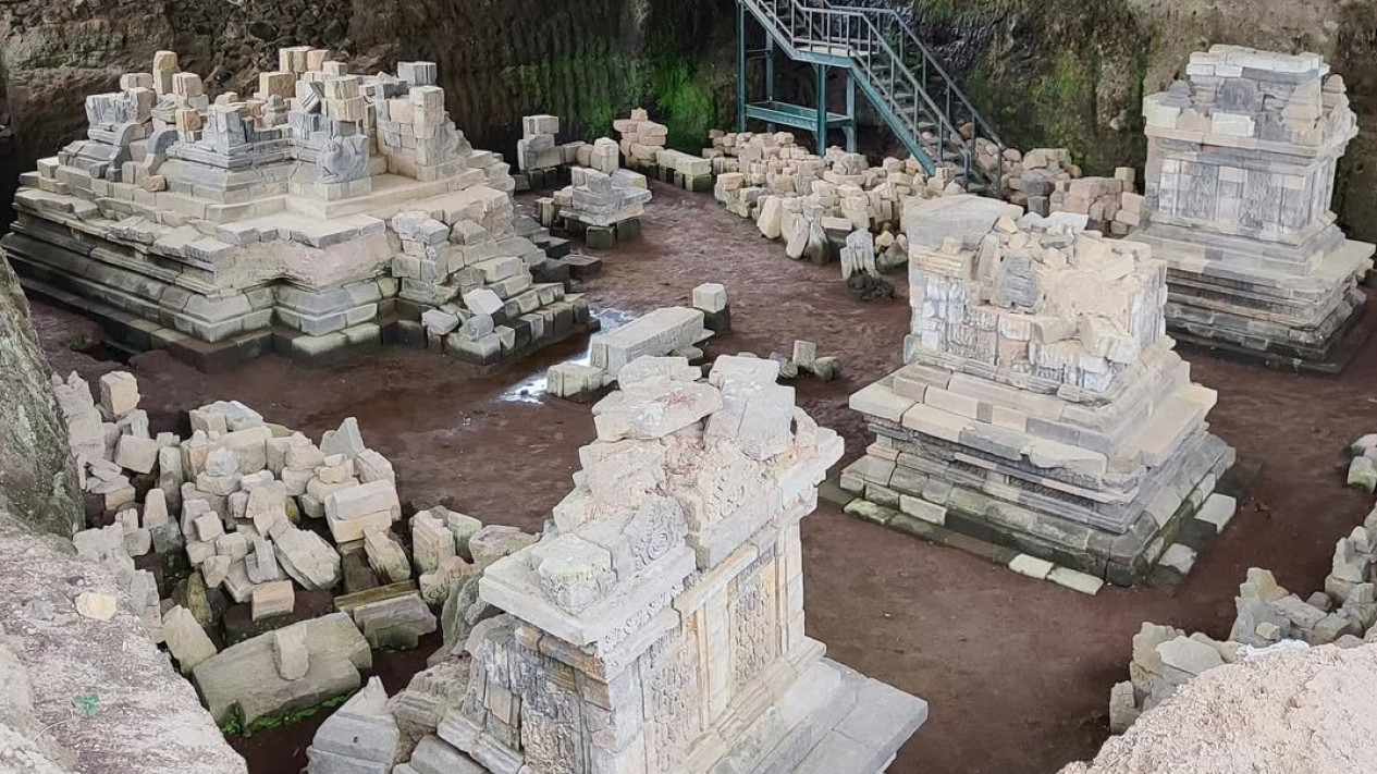 Reruntuhan Candi Losari