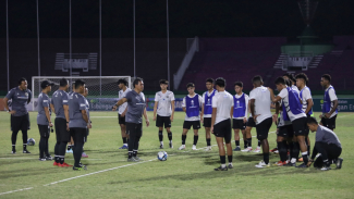 Tim U-17 Mulai Berlatih Malam Hari di Surabaya Tim U-17 Mulai Berlatih Malam Hari di Surabaya