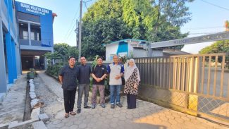Komunitas Guru Broadcasting (KGB) dan SMK Negeri 4 Bekasi Komunitas Guru Broadcasting (KGB) dan SMK Negeri 4 Bekasi