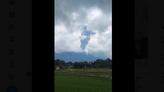 Gunung Marapi di Sumatra Barat Meletus (3/12/2023), Pukul 14.54 WIB