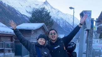 Menikmati Suasana dengan Satu Tangan Pascacedera Menikmati Suasana dengan Satu Tangan Pascacedera