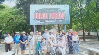 Turis Belanda Turis Belanda