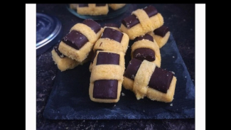 Kue Batang Cokelat untuk Suguhan Lebaran Kue Batang Cokelat untuk Suguhan Lebaran