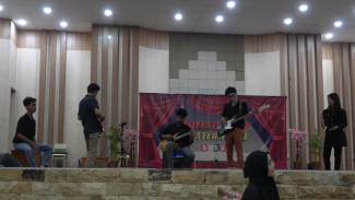 Grup BC Band Tampil dalam BC Fair 2024 Grup BC Band Tampil dalam BC Fair 2024