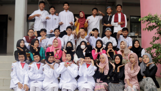 Anggota Paskibra SMK Negeri 64 Jakarta Anggota Paskibra SMK Negeri 64 Jakarta