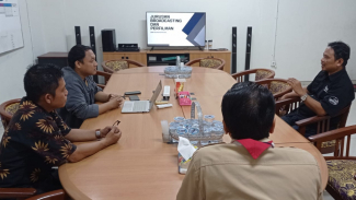 KGB Gelar Pertemuan dengan Yayasan Pendidikan Warga KGB Gelar Pertemuan dengan Yayasan Pendidikan Warga