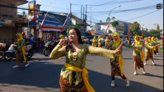 Karnaval Kesenian RW 07 Tlogomas Malang Karnaval Kesenian RW 07 Tlogomas Malang