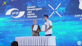 Penandatanganan MoU antara EBP dan APJII Penandatanganan MoU antara EBP dan APJII