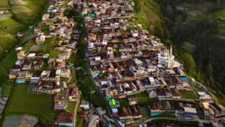 Nepal van Java di Dusun Butuh, Kaliangkrik, Kab. Magelang, Jawa Tengah Nepal van Java di Dusun Butuh, Kaliangkrik, Kab. Magelang, Jawa Tengah