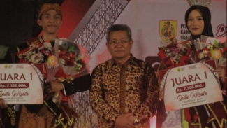 Abdulloh Lathif dan Azizah Mifthakul, Duta Wisata Sukowati 2024 Abdulloh Lathif dan Azizah Mifthakul, Duta Wisata Sukowati 2024