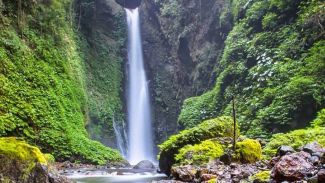 Air Terjun Git-Git Air Terjun Git-Git