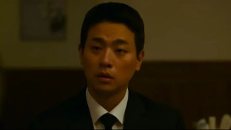 Park Jung-Min Selidiki Kematian Misterius Ibunya yang Tak Pernah Ia Kenal di Trailer 'The Ugly'