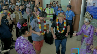 Kenaikan 12% Turis Asing: Inilah Strategi 'Tak Terduga' Menteri Pariwisata Jawab Tantangan Kualitas Dunia!