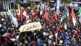 17+8 Tuntutan Rakyat Mengguncang Pemerintah: Dari Reformasi DPR, Stop Kekerasan hingga Transparansi Anggaran