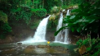 Curug Sumba, Permata Tersembunyi di Purbalingga yang Bikin Tak Mau Pulang!