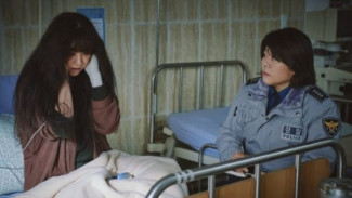 'The Woman in the White Car' yang Dibintangi Jung Ryeo-Won dan Lee Jung-Eun, Menunjukkan Kemampuan Akting Mereka