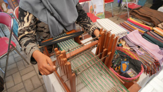 LURIK KLATEN, Perajin Karangasem Kembangkan ATBM Portabel yang Praktis