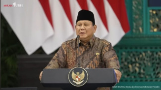 Kisah Kertas Kecil yang Mengubah Kebijakan Besar: Prabowo Terharu hingga Ubah Sistem Pendidikan Nasional