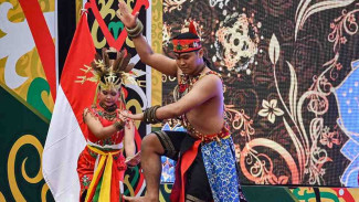 Tari Gelang Dadas: Warisan Sakral Suku Dayak Kalimantan Tengah yang Memikat Wisata Budaya Nusantara