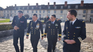 Memperkuat Kemitraan Maritim: Indonesia dan Prancis Tingkatkan Kerja Sama Laut di Paris