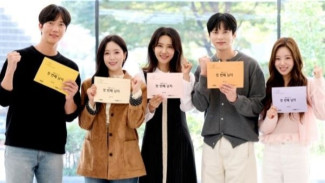 'First Man', Drama MBC yang Dibintangi Ham Eun-Jung, Oh Hyun-Kyung dan Yoon Sun-Woo Memukau saat Pembacaan Naskah