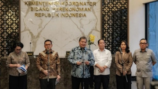 Kemenpar Siapkan 65 Paket Wisata Nataru 2025, Mobilitas Masyarakat Didukung Diskon Transportasi