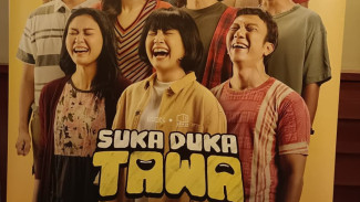 Menertawakan Luka, Merayakan Keluarga, 