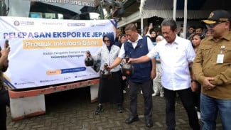 UNDIP Lepas Ekspor Teri Nasi ke Jepang, Dorong Hilirisasi Riset dan Bisnis Perikanan Berkelanjutan