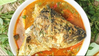 Gulai Kepala Ikan Pak Untung, Legenda Rasa di Jantung Kota Semarang