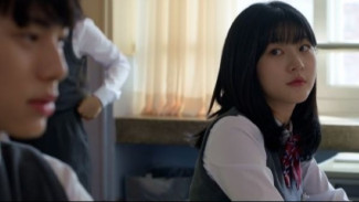 Kenangan Terakhir Kim Sae-ron: Drama Asmaranya dengan Lee Chae-min Tayang Setahun setelah Ia Tiada
