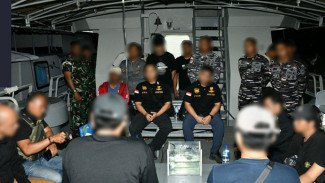 TNI AL dan Tim Gabungan Gagalkan Penyelundupan Sabu di Perairan Sebatik - Nunukan