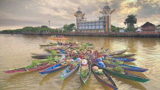 Festival Jukung Bungas: Salah Satu Wisata Unggulan Kalimantan Selatan yang Mendunia