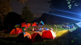 Bumi Perkemahan Sukamantri Bogor, Destinasi Camping dengan Panorama Gunung Salak