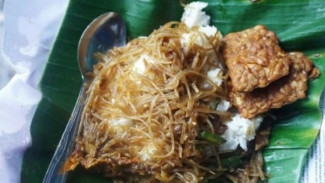 Nasi Soon Bu Roso, Kuliner Legendaris Yogyakarta yang Bertahan 35 Tahun dari Emperan Jalanan