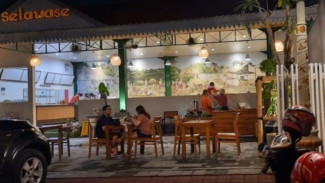 Selawase Resto & Wedangan, Ruang Nongkrong Bernuansa Jawa Modern di Jantung Kota Yogyakarta