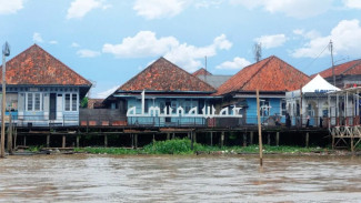 Kampung Al Munawar Palembang, Wisata Religi Bersejarah 300 Tahun di Tepi Sungai Musi